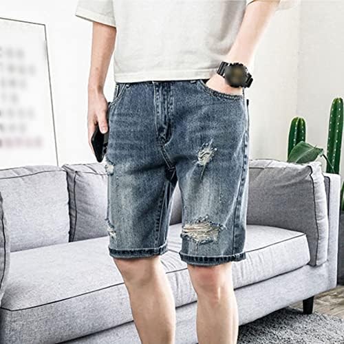 Surfos de jeans angustiados por homens casuais