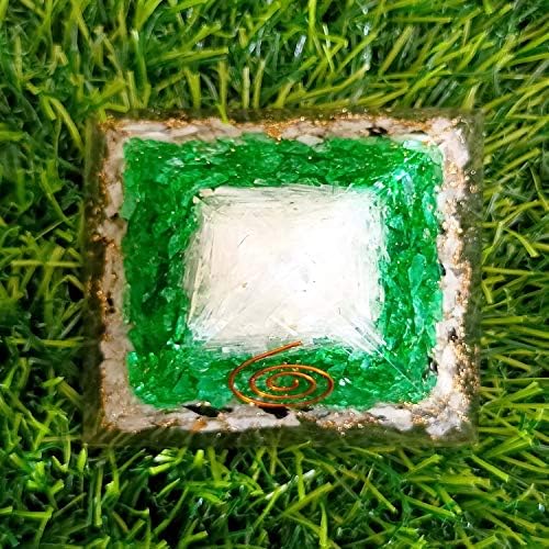 Sharvgun Jade Green Stone Orgonita Pirâmide Cura Gerador de Cristal Ex-LG 65-75mm