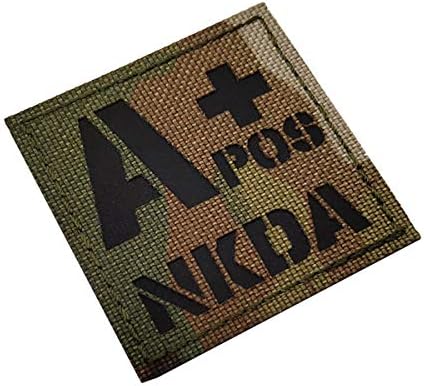 Um patch positivo do tipo sanguíneo, um pacote médico refletivo de infravermelho POS A+ NKDA, apoio médico de gancho e fixador